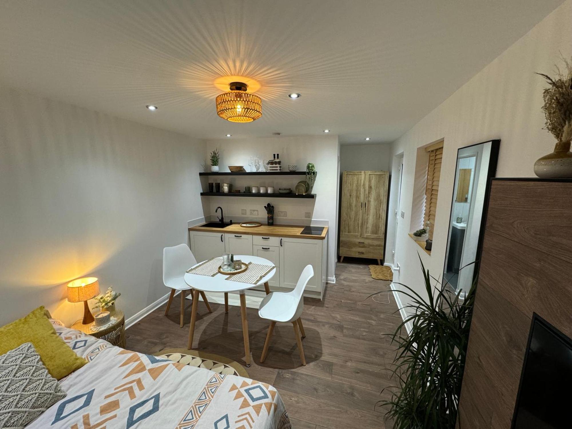 Wild & Free Hot Tub Retreat Lejlighed Dartford Eksteriør billede